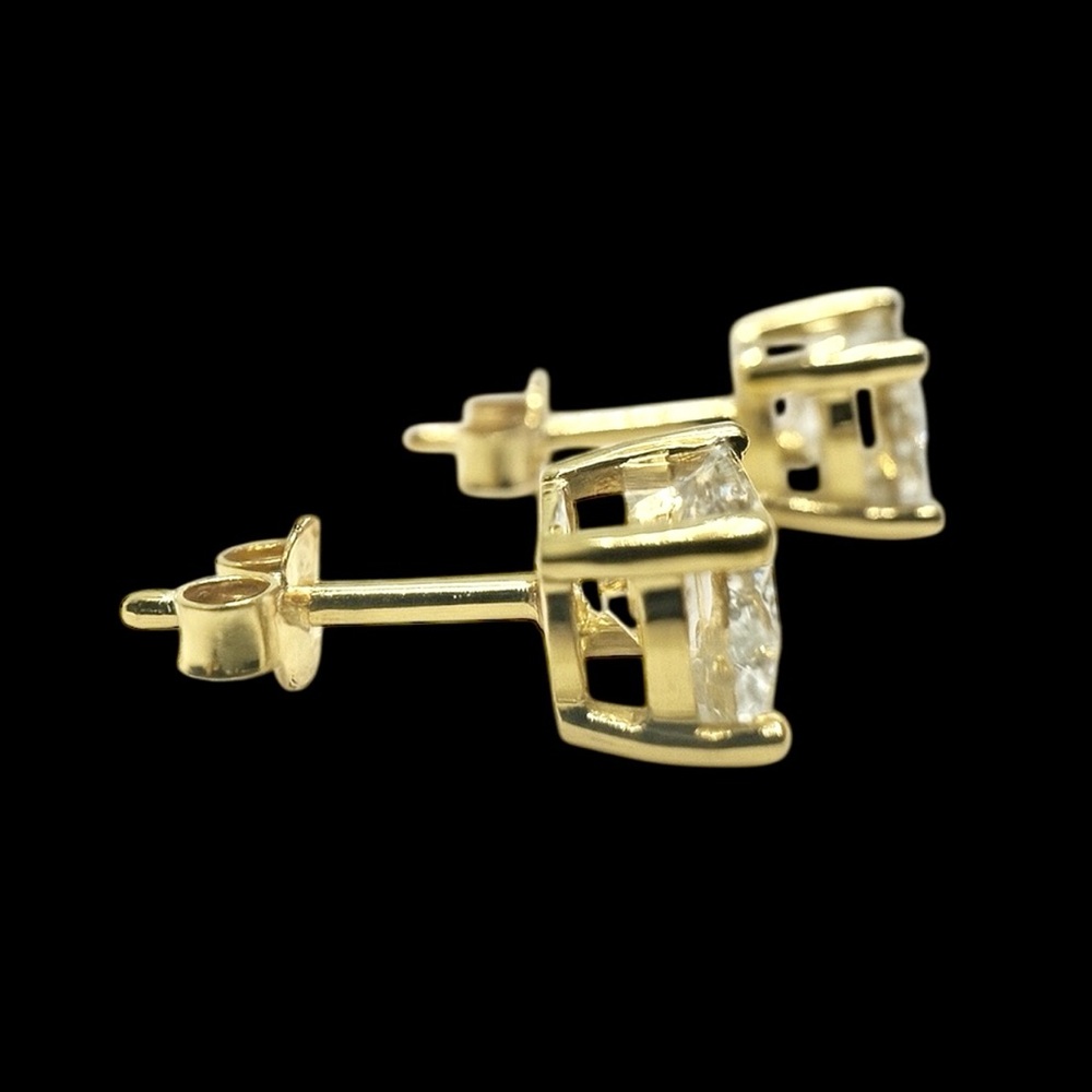 18K Gold Plated, 2CTW Moissanite Solitare Stud Earrings - Picture 4 of 4